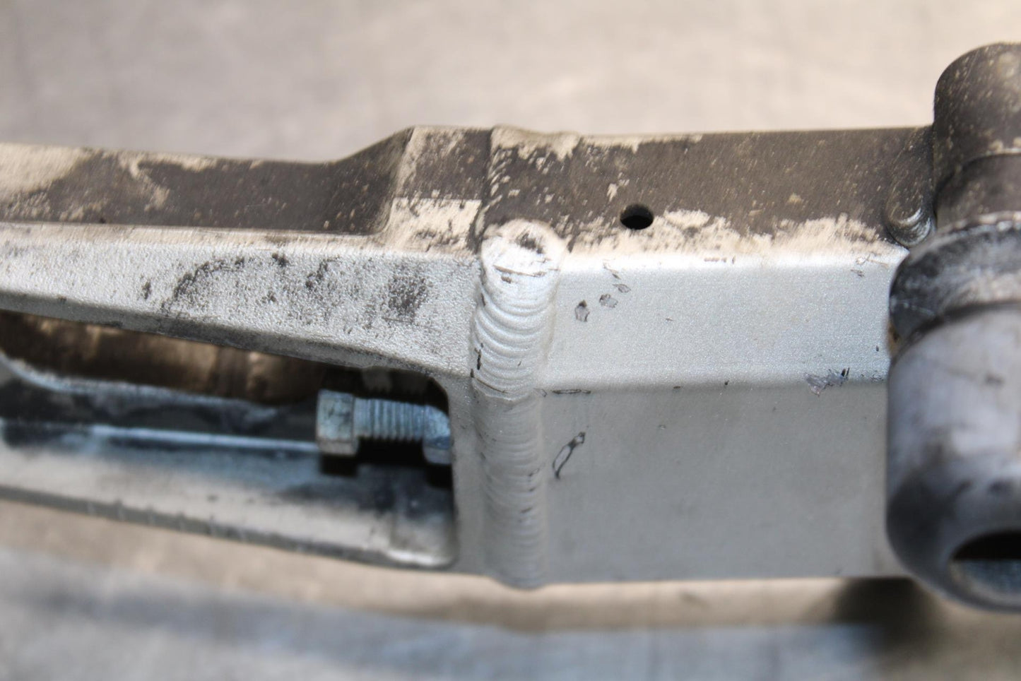 2000 Kawasaki Ninja ZX12R ZX1200A REAR SWINGARM BACK SUSPENSION BB565