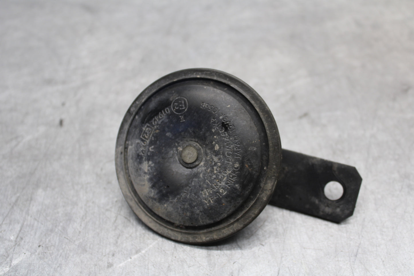 07-08 TRIUMPH DAYTONA 675 HORN SIGNAL T2500113 BB685
