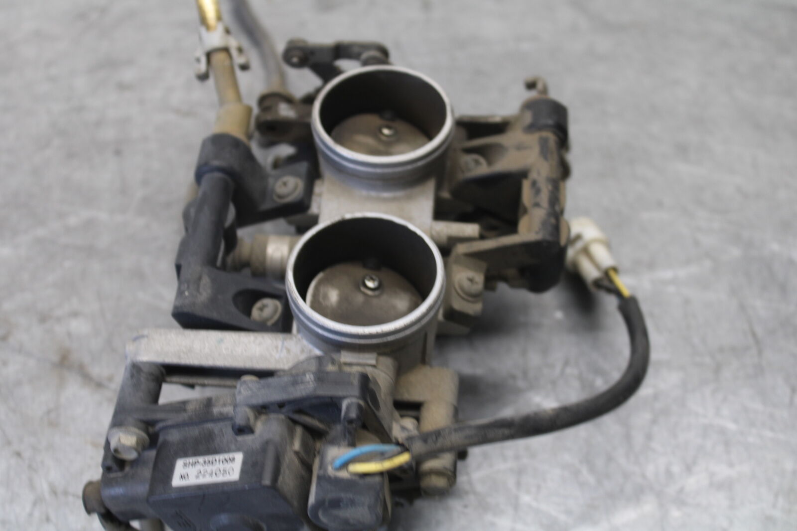 05-09 SUZUKI BOULEVARD C90 THROTTLE BODY BODIES BB692