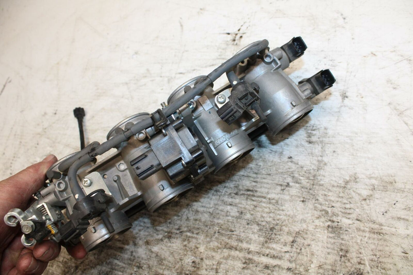 13-18 KAWASAKI NINJA ZX6R MAIN FUEL INJECTORS / THROTTLE BODIES BB311