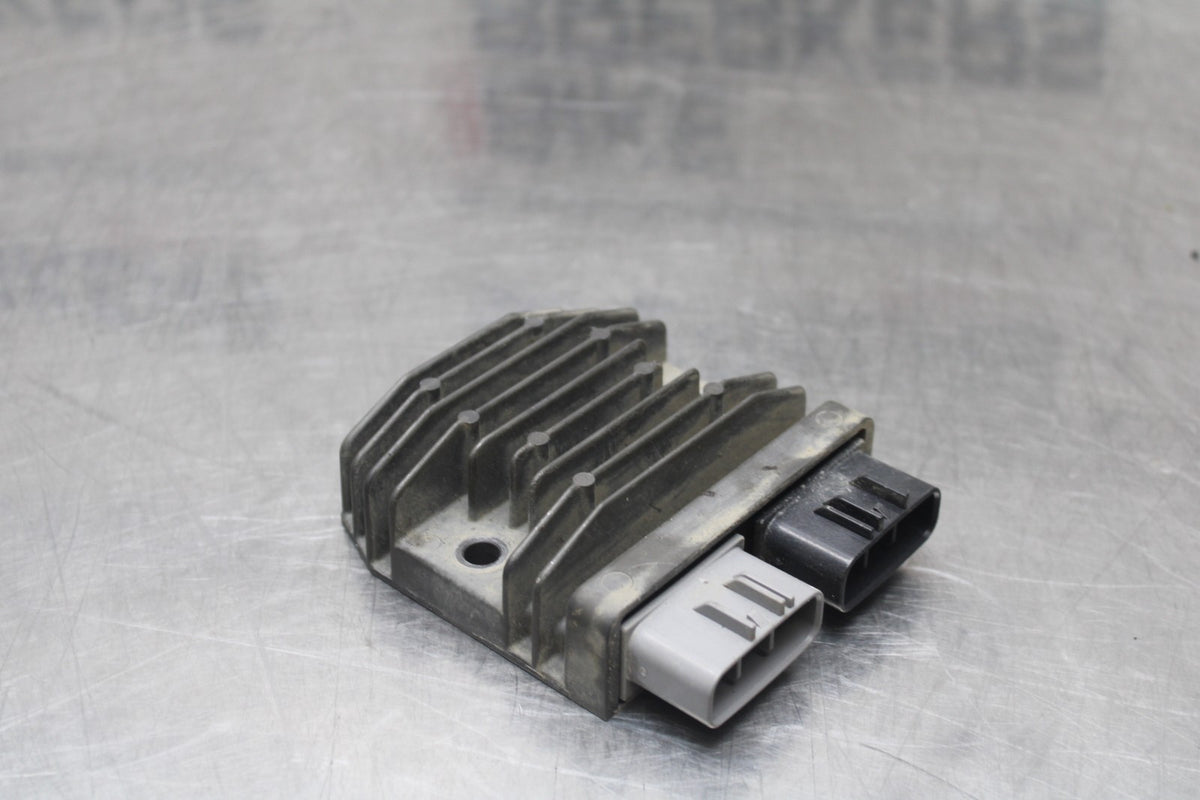 16 YAMAHA XSR900 RECTIFIER VOLTAGE REGULATOR BB786