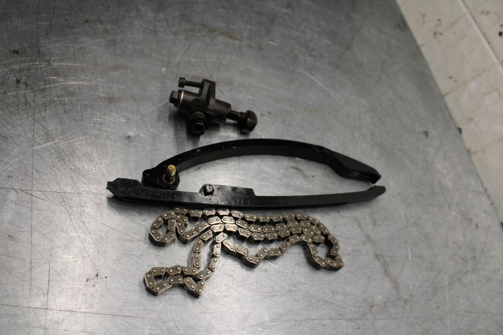 99-07 SUZUKI HAYABUSA GSX1300R CAM CHAIN WITH GUIDES TENSIONERBB426