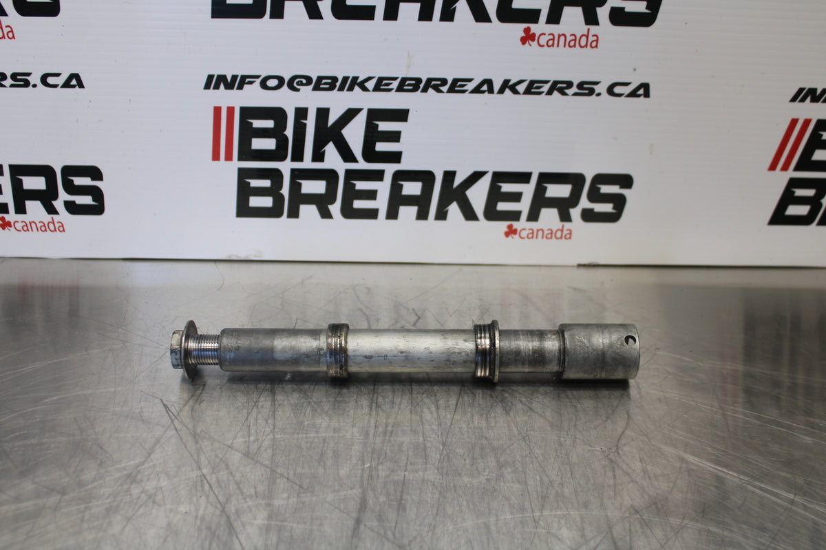 12-16 HONDA CBR1000RR FRONT WHEEL RIM AXLE PIVOT BOLT BB157