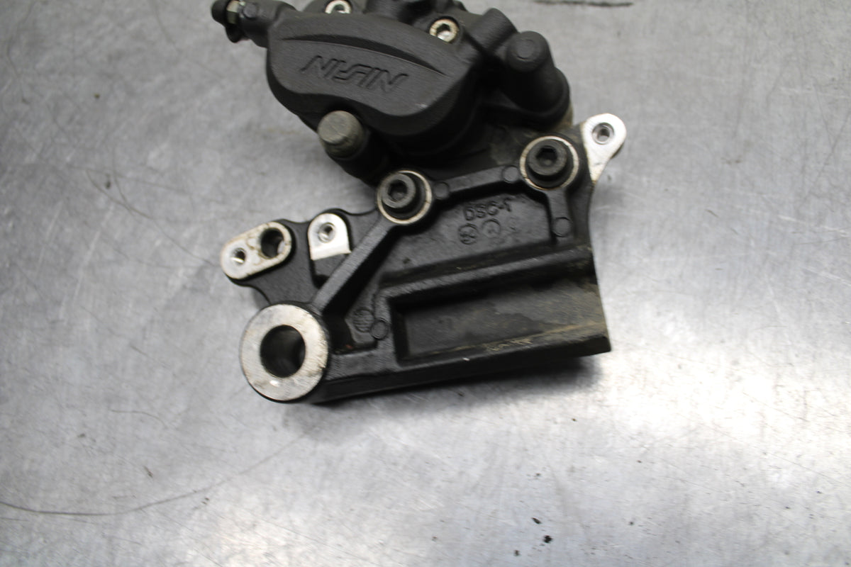 24 KAWASAKI NINJA 500 ABS REAR BACK BRAKE CALIPER W MOUNT BRACKET BB744
