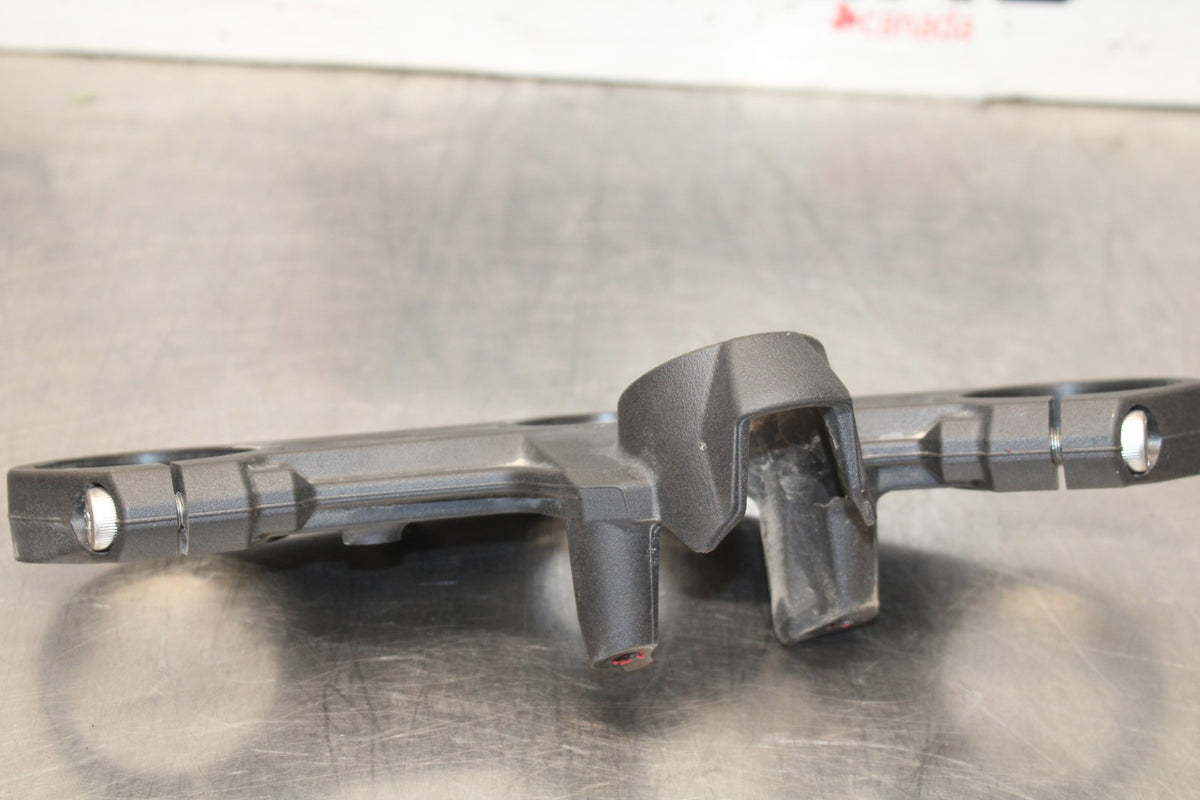 24-25 KAWASAKI NINJA ZX6R FORKS UPPER TRIPLE TREE CLAMP BB939