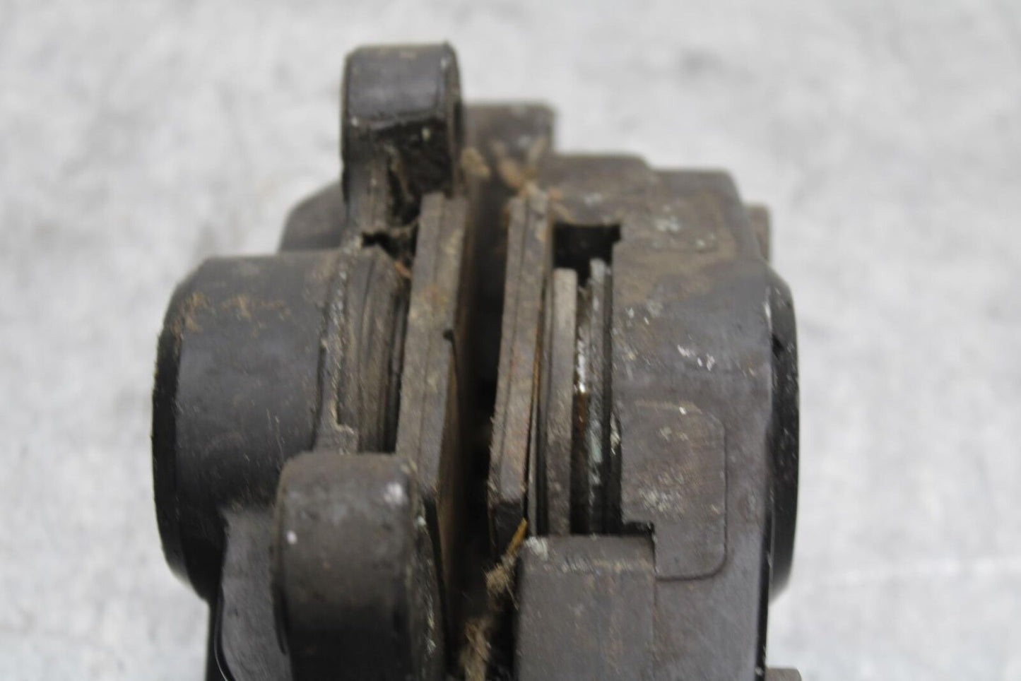 1982 Suzuki GS1100ES REAR BACK BRAKE CALIPER BB55