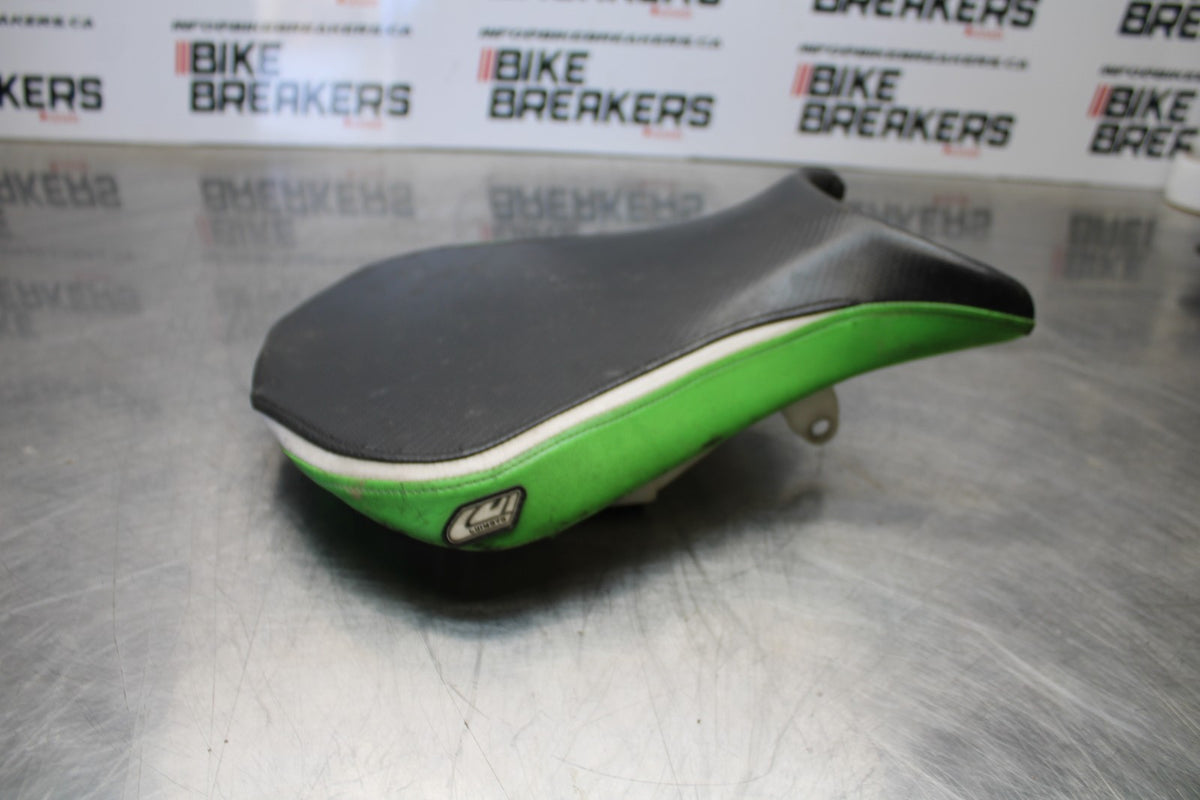 07-08 KAWASAKI NINJA ZX6R ALUMINUM FRONT DRIVERS SEAT PAD SADDLE PILLION BB175