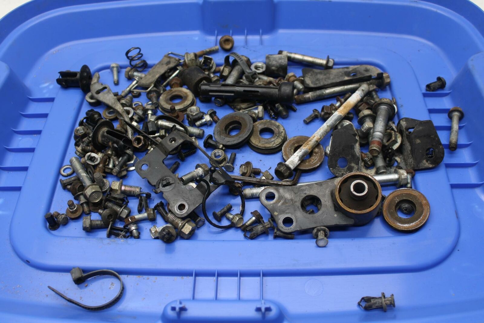 11-12 HONDA FOREMAN 500 ENGINE MOUNTING BOLTS HARDWARE  SCREWS BB410