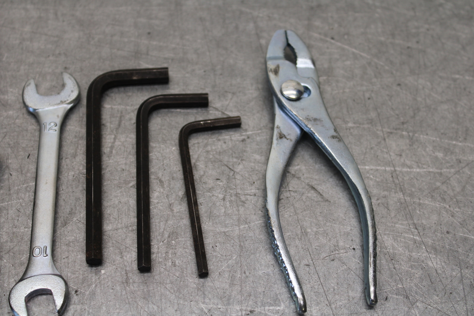 16 KAWASAKI NINJA ZX10R STOCK TOOLS OEM TOOL BAG KIT SET 56007-0141 BB650