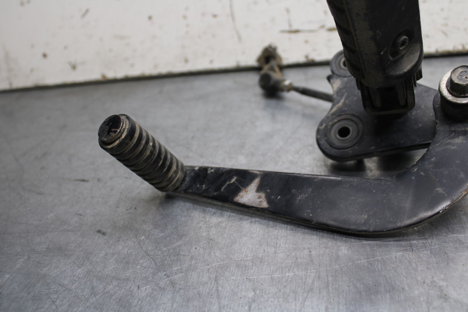 16-17 KAWASAKI VULCAN S 650 EN650 ABS LEFT FRONT FOOT REST PEG STEP BB731