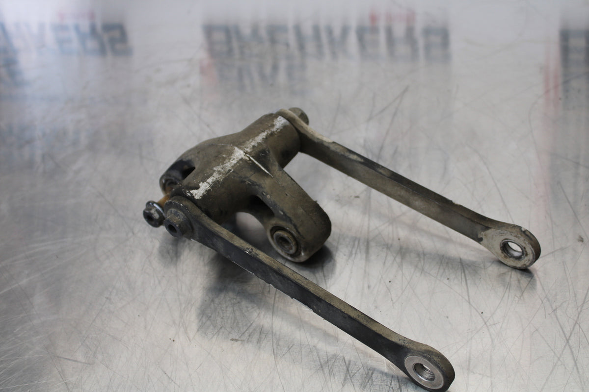 01-03 SUZUKI GSXR600 REAR DOGBONE SHOCK LINKAGE LINK BB145
