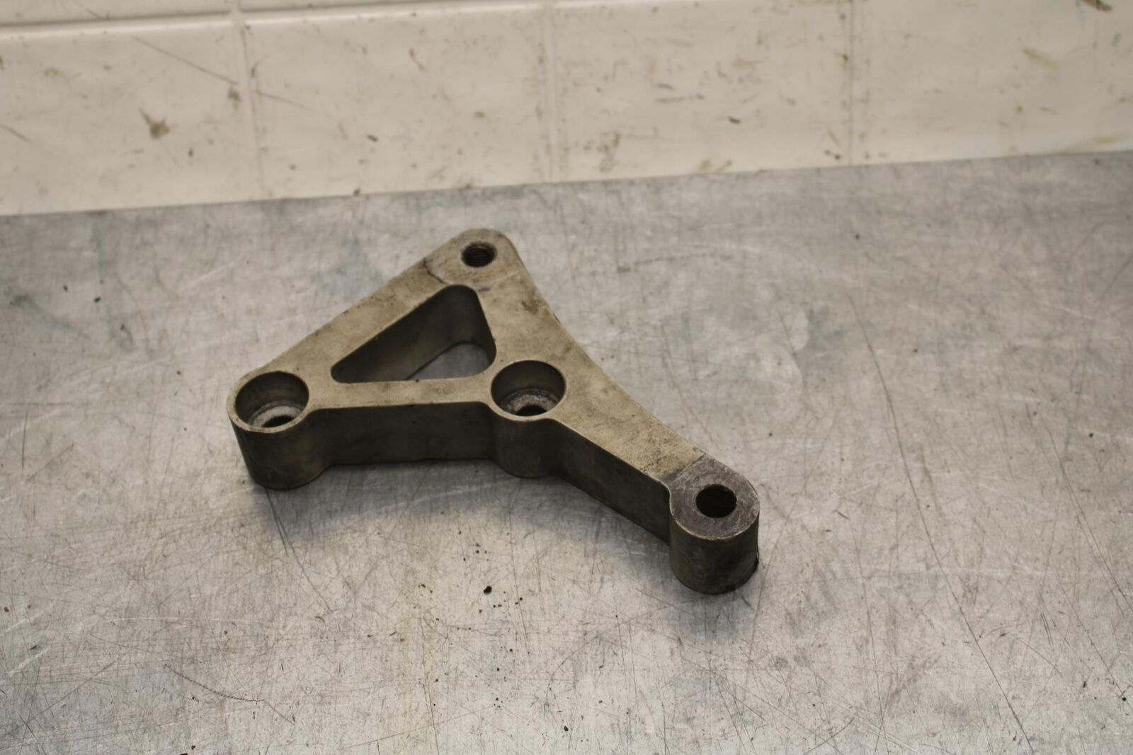 2007 Yamaha YZF R6S REAR DOGBONE SHOCK LINKAGE LINK BB594