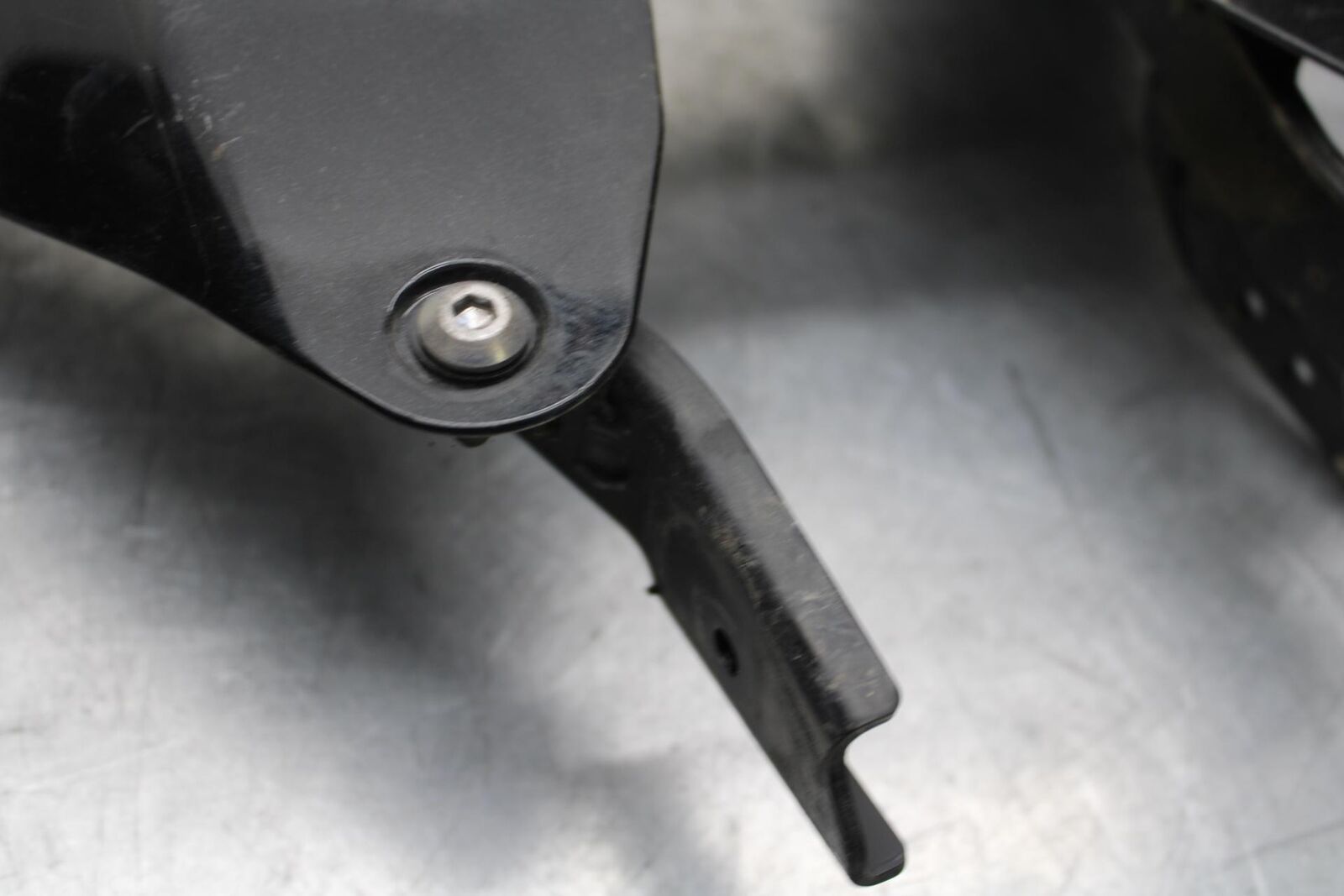 2012 Kawasaki Ninja ZX14R ZX1400E LOWER BOTTOM BELLY FAIRING COWL BB60