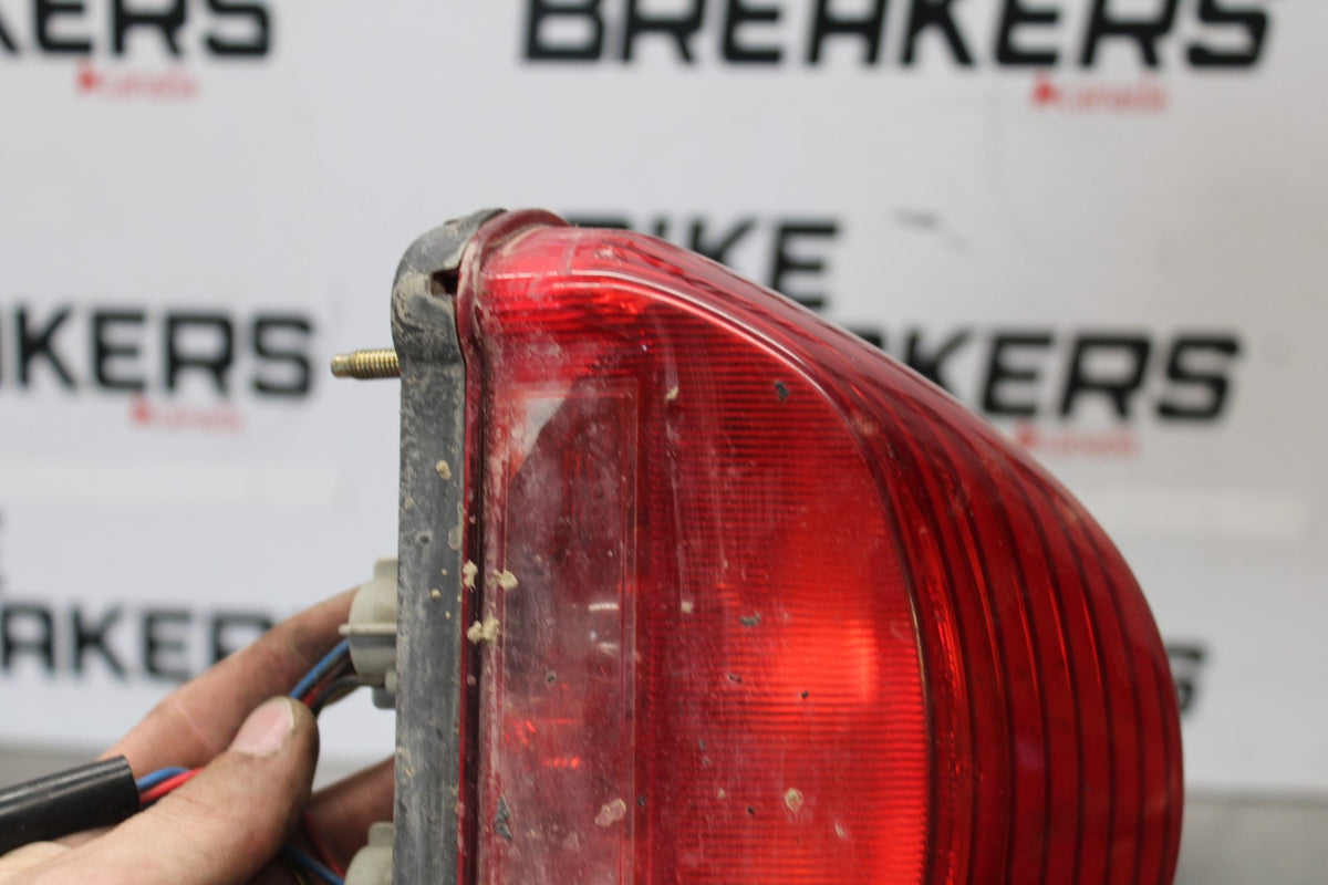 00-05 KAWASAKI NINJA ZX12R REAR TAIL TAILLIGHT BACK BRAKE LIGHT BB892