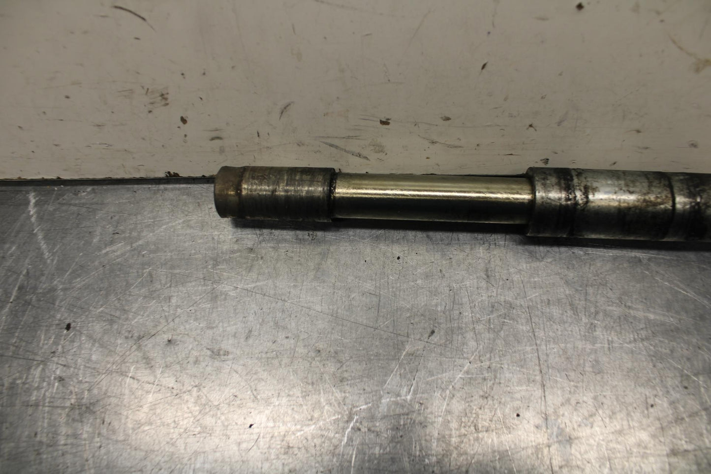 1996 Kawasaki Vulcan 800 VN800B Classic FRONT WHEEL RIM AXLE PIVOT BOLT BB93