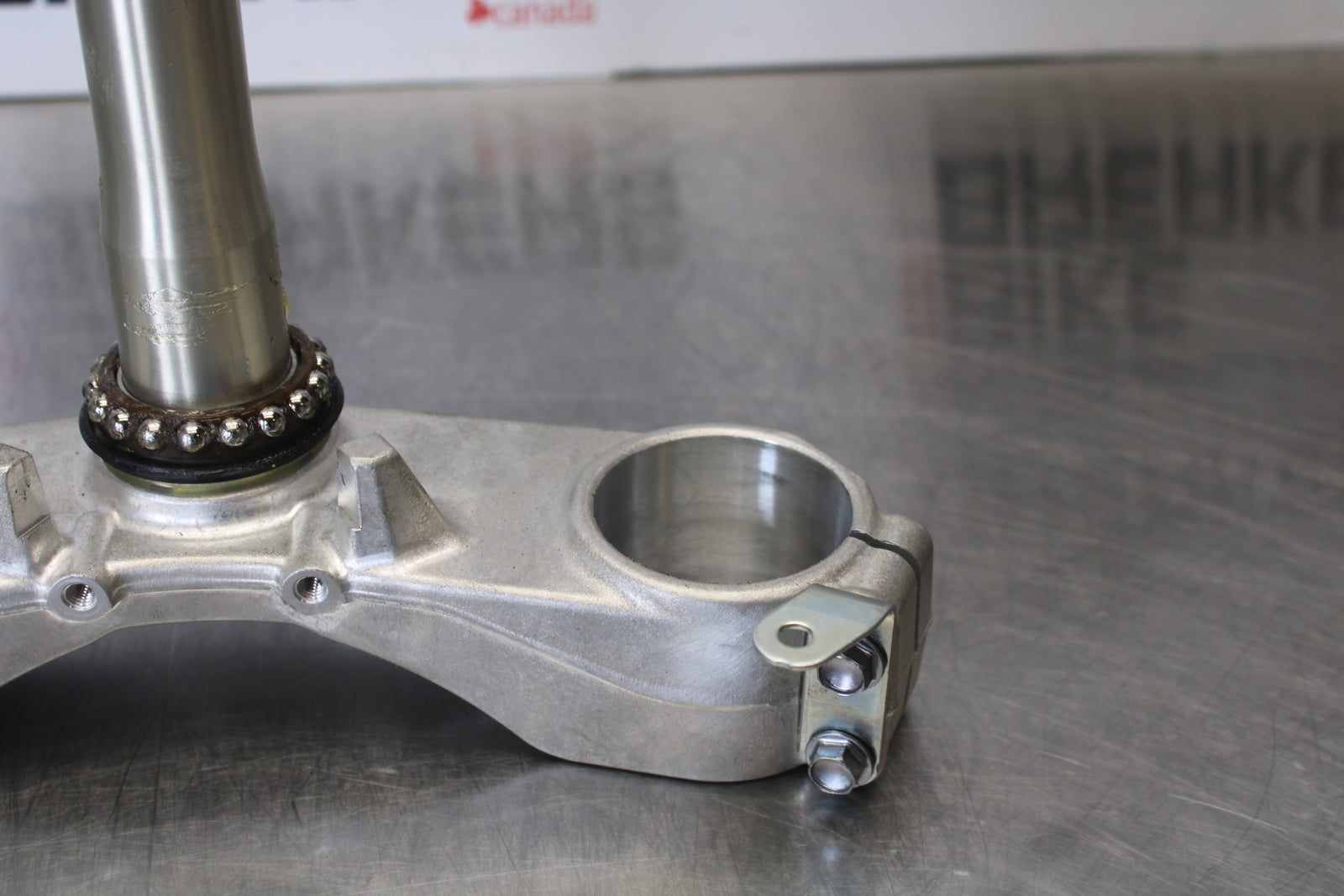 23-24 KAWASAKI NINJA ZX14R NEW!! FRONT FORKS CLAMP LOWER TRIPLE TREE STEM BB169