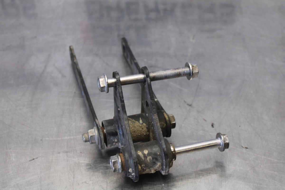 20 TRIUMPH STREET TRIPLE 765 REAR DOGBONE SHOCK LINKAGE LINK BB864