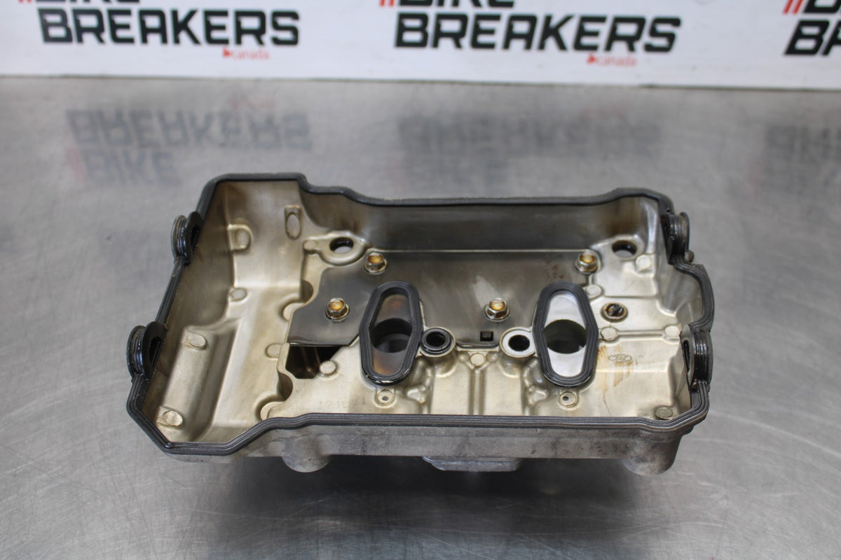 06-07 HONDA INTERCEPTOR 800 VFR800 REAR ENGINE CYLINDER HEAD COVER BB917