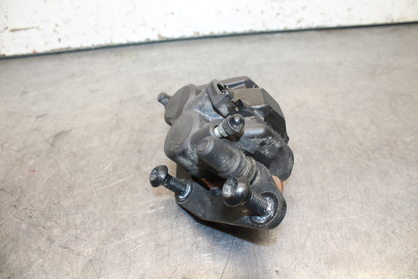 19-24 YAMAHA R3 RIGHT FRONT BRAKE CALIPER BB736