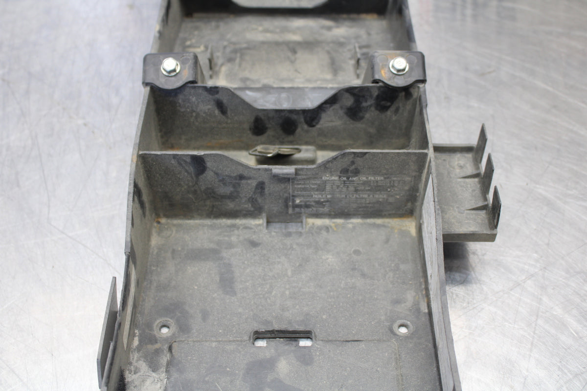 03-06 KAWASAKI Z1000 REAR BACK TAIL UNDERTAIL BATTERY TRAY PLASTIC BB164