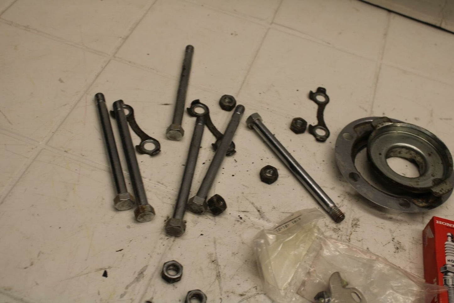 72 HONDA CB500 K1 POINTS SPARK PLUG  LEFTOVERS BB24