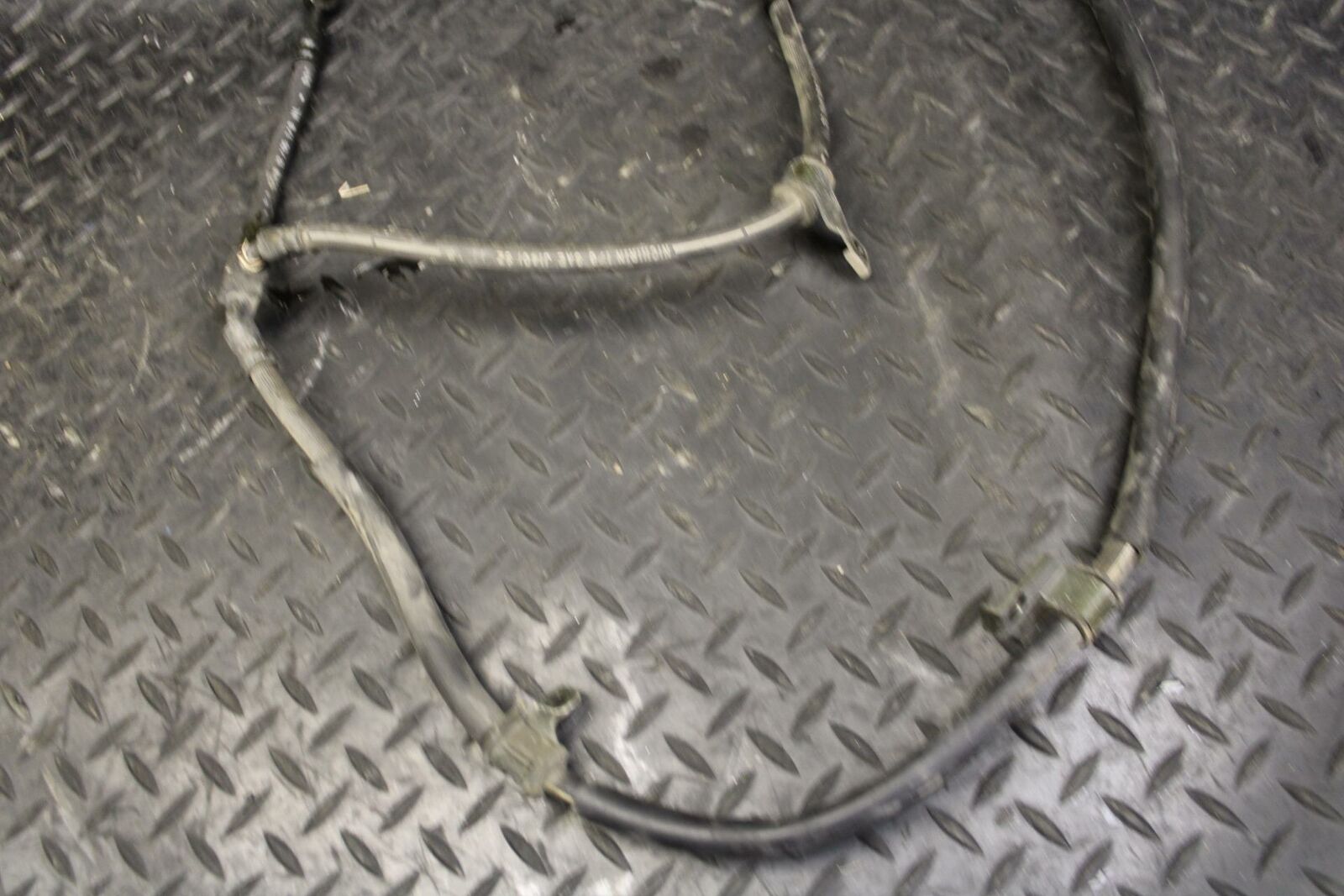 07 SUZUKI BURGMAN 650 FRONT BRAKE CALIPER HOSES LINES BB183