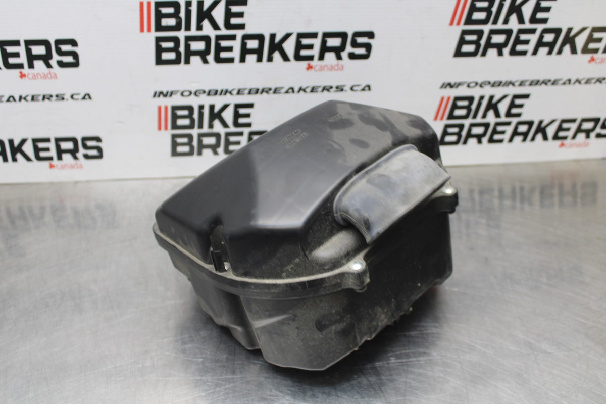 17-24 SUZUKI SV650 AIRBOX AIR INTAKE FILTER BOX BB829