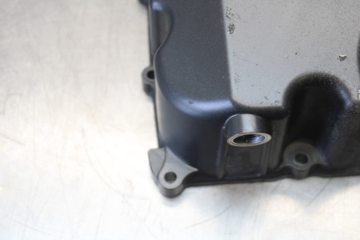 22-25 YAMAHA YZF R7 ENGINE MOTOR BOTTOM OIL PAN COVER BB850