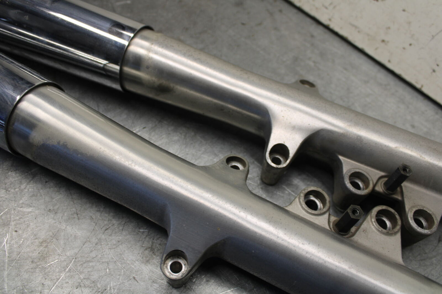 05-09 SUZUKI BOULEVARD C90 FRONT FORKS SHOCK SUSPENSION SET PAIR BB692