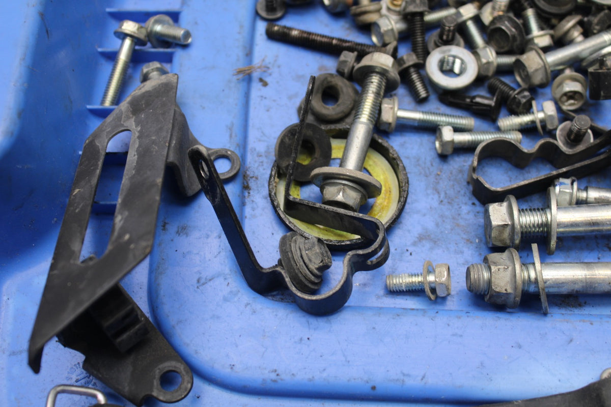 18 HONDA CB500F ENGINE MOUNTING BOLTS HARDWARE MOTOR SCREWS  BB861