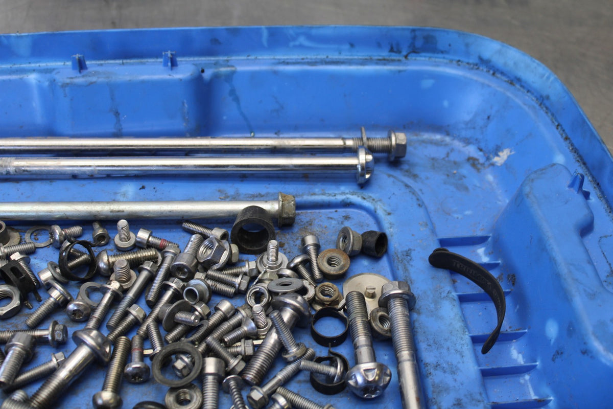 20 TRIUMPH STREET TRIPLE 765 MOUNTING BOLTS HARDWARE SCREWS BB864