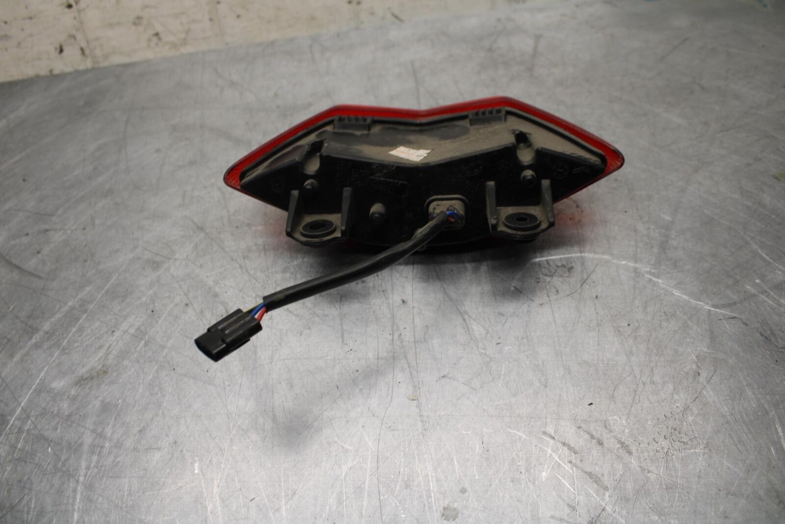 11-14 KAWASAKI VERSYS 650 LE 650C REAR TAIL TAILLIGHT BACK BRAKE LIGHT BB498