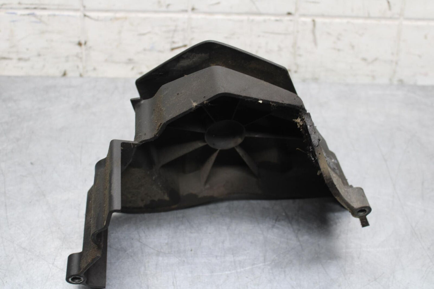 2012 Yamaha FZ8 ENGINE SPROCKET COVER BB550