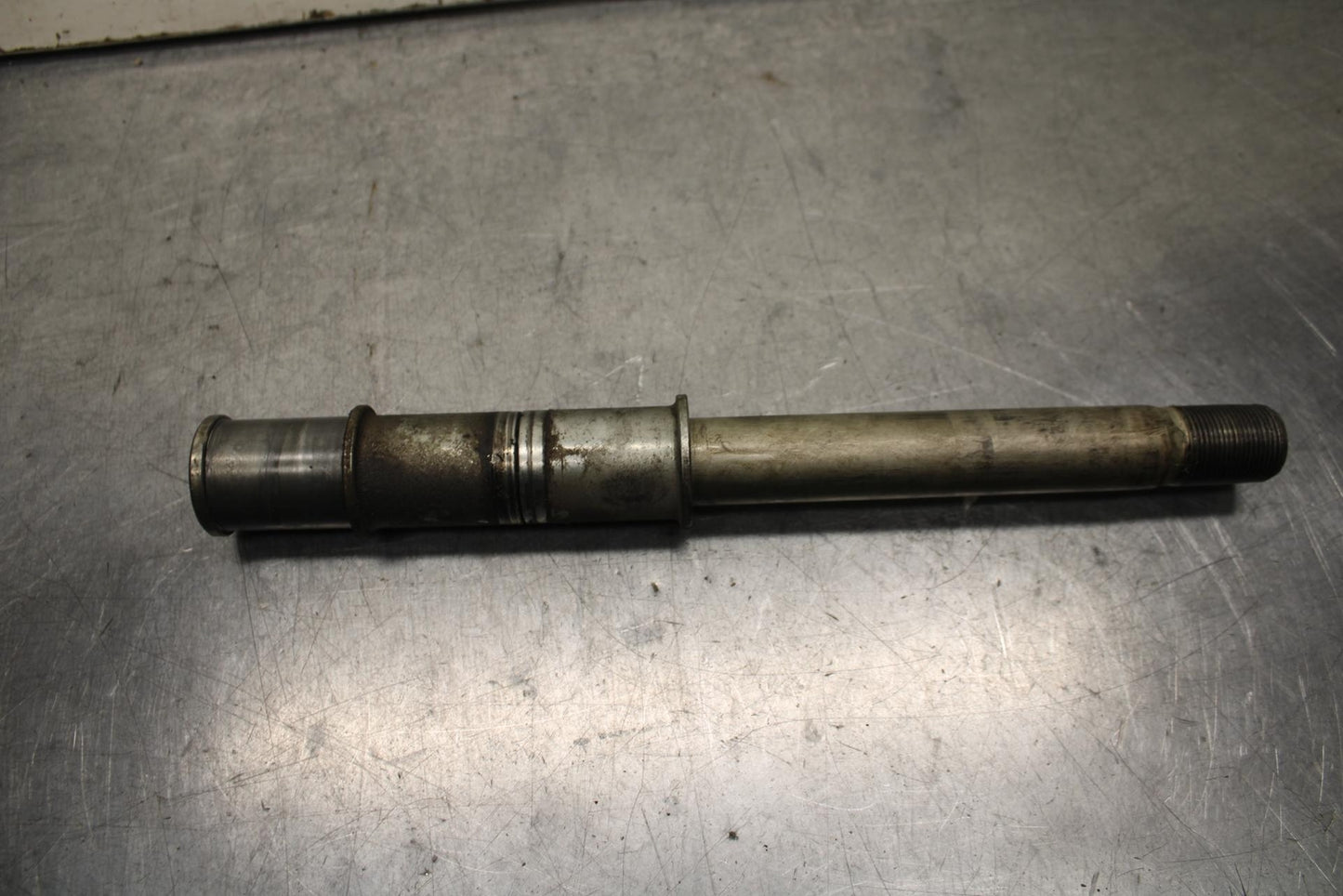 03-08 KAWASAKI VULCAN 1600 FRONT WHEEL RIM AXLE PIVOT BOLT BB616