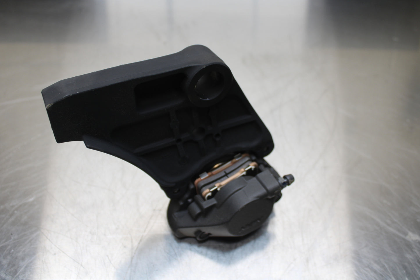 23-24 KAWASAKI NINJA ZX14R REAR BACK BRAKE CALIPER W MOUNT BRACKET BB141