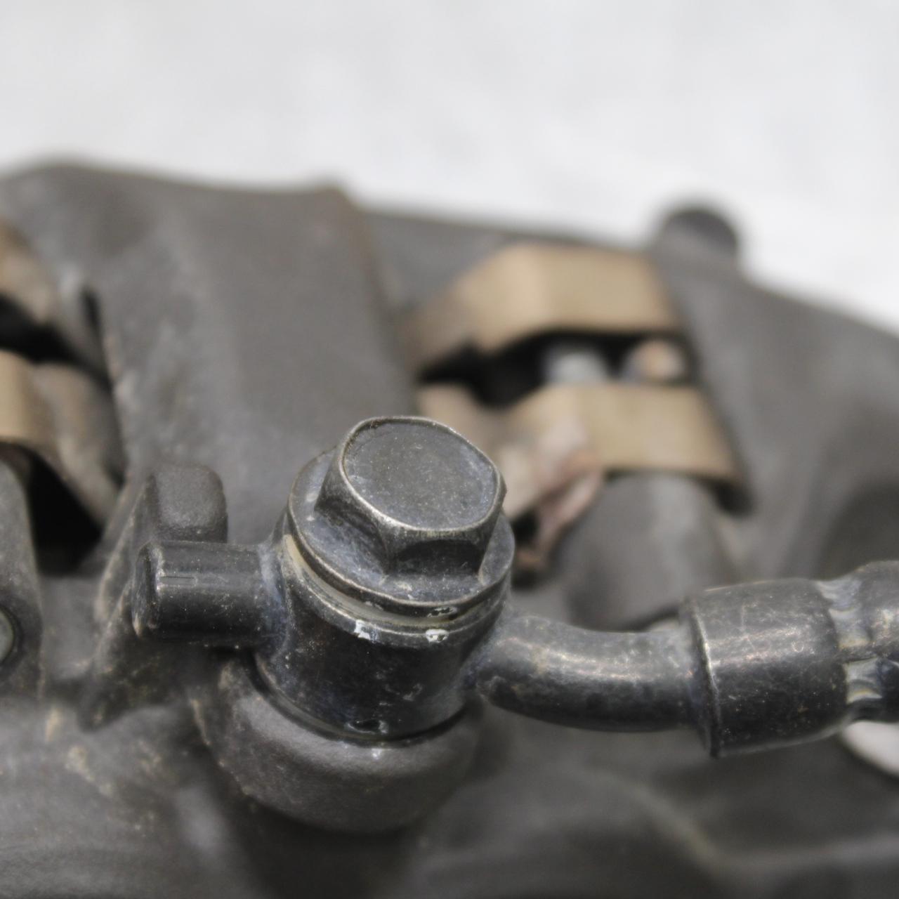 21 KAWASAKI NINJA ZX6R RIGHT LEFT FRONT BRAKE CALIPER SET PAIR CALIPERS BB647