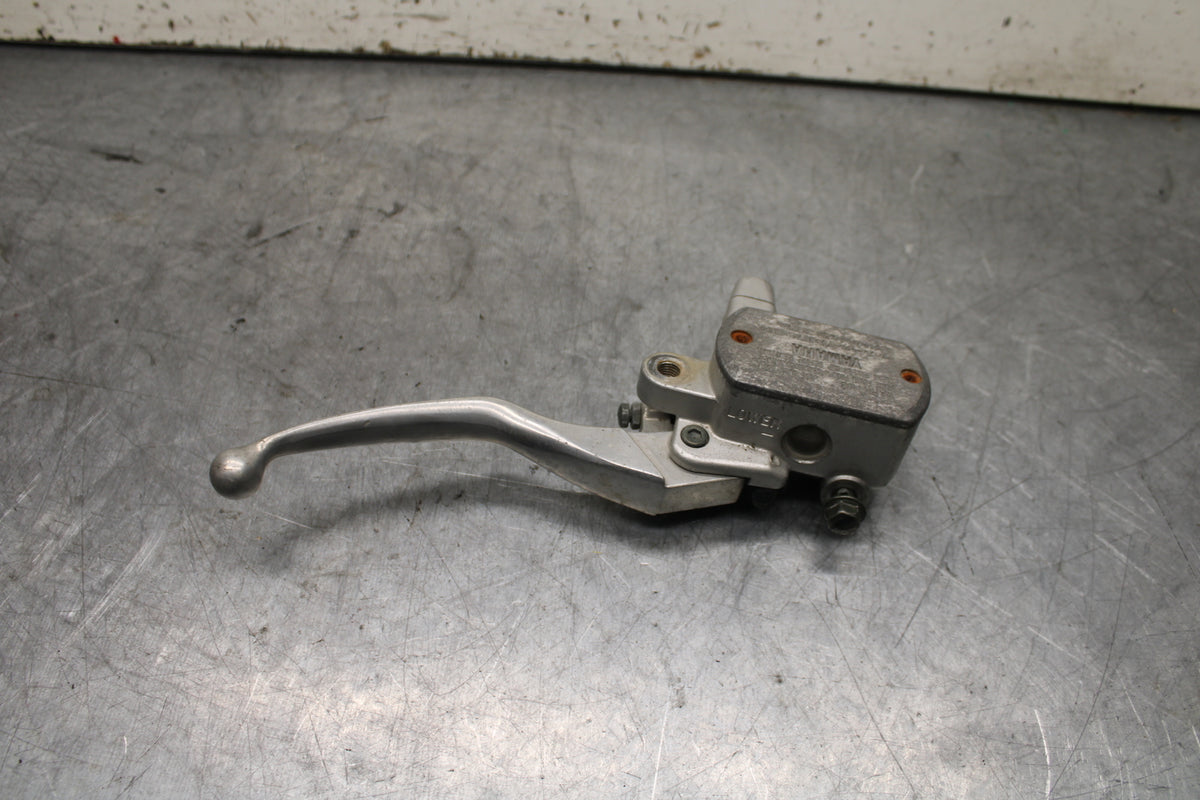 99-00 YAMAHA V STAR 1100 FRONT BRAKE MASTER CYLINDER BB711