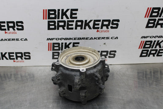 18 YAMAHA SUPER TENERE FRONT WHEEL HUB BB832
