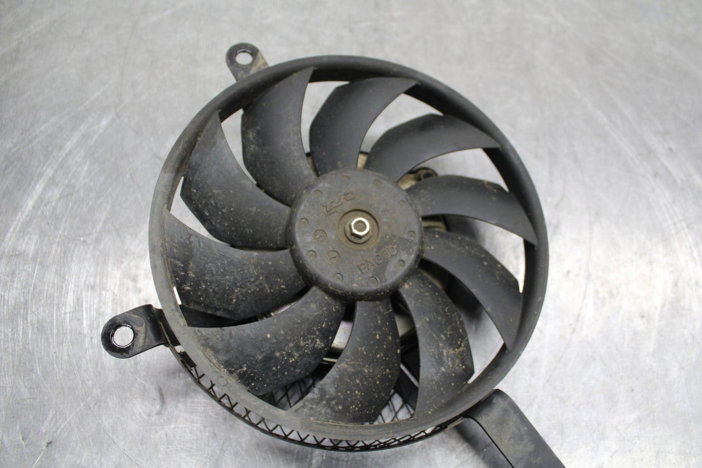 08-10 SUZUKI GSXR 600 ENGINE RADIATOR COOLING FAN BB132