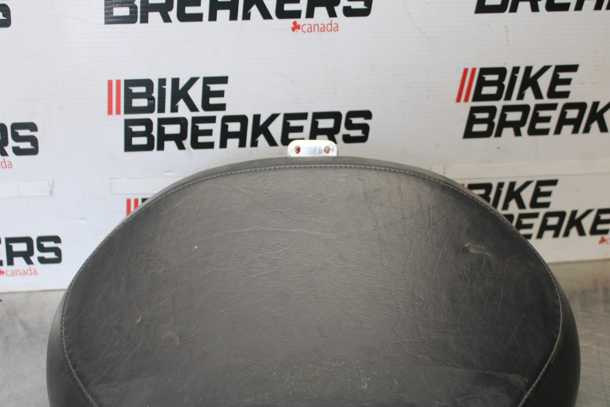 05-09 SUZUKI BOULEVARD C90 FRONT DRIVERS SEAT BB918