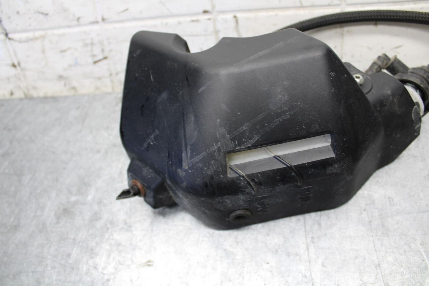 2015 Yamaha FZ09 COOLANT WATER TANK RESERVOIR BOTTLE 1RC-21871-00-00 BB54