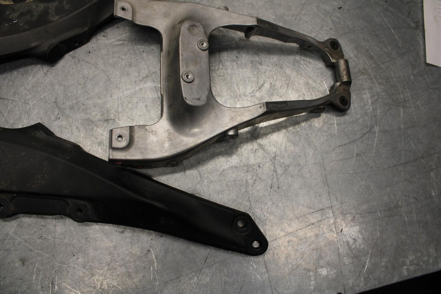 11-15 KAWASAKI ZX1000R REAR SUBFRAME BACK SUB FRAME BB445