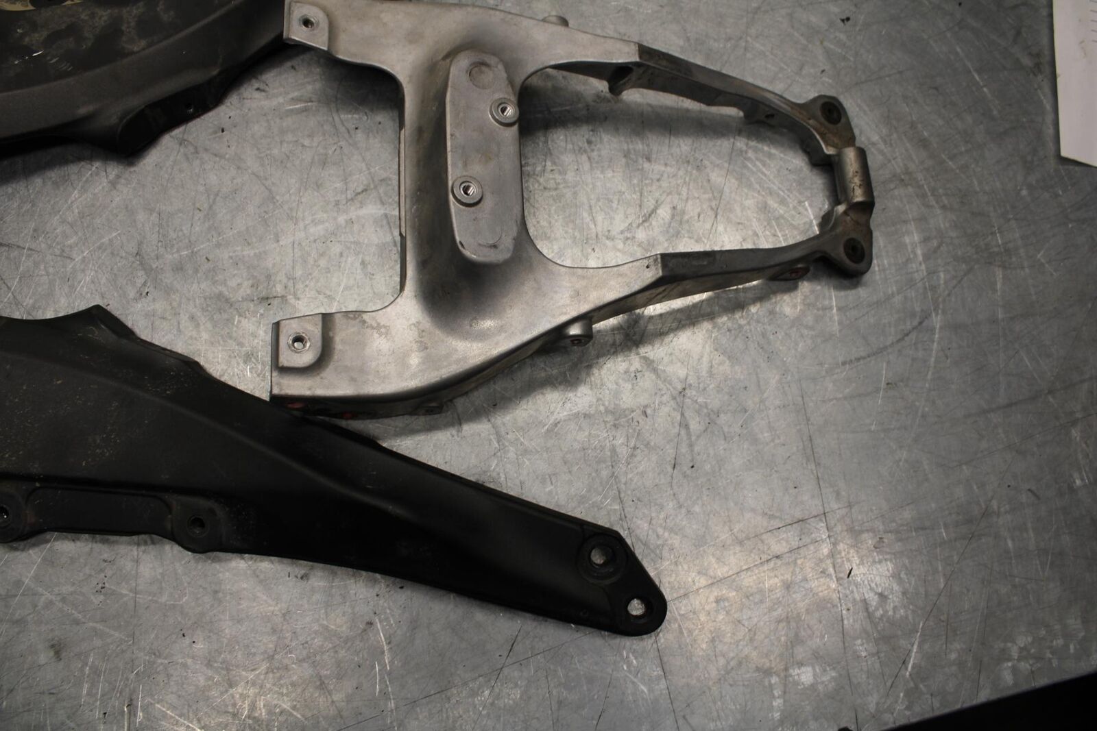 11-15 KAWASAKI ZX1000R REAR SUBFRAME BACK SUB FRAME BB445