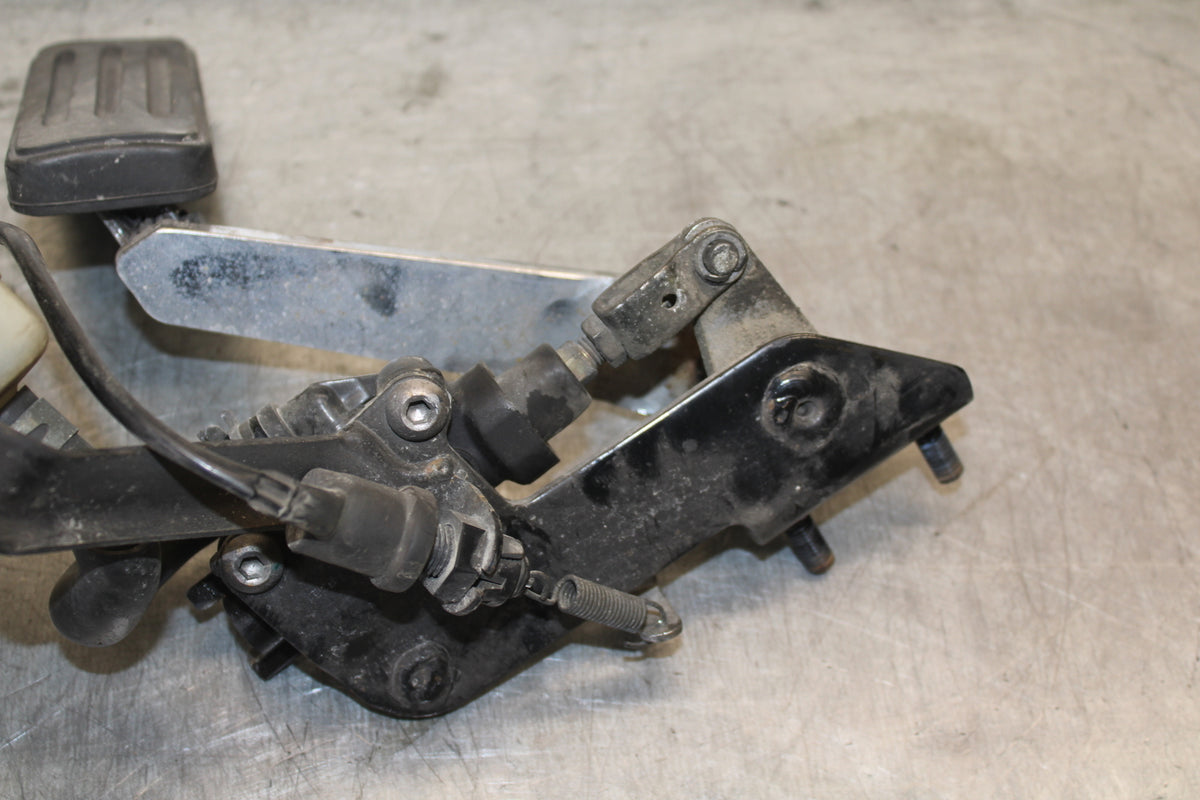 05-06 YAMAHA ROAD STAR XV1700A REAR BACK BRAKE MASTER CYLINDER W RESERVOIR BB703