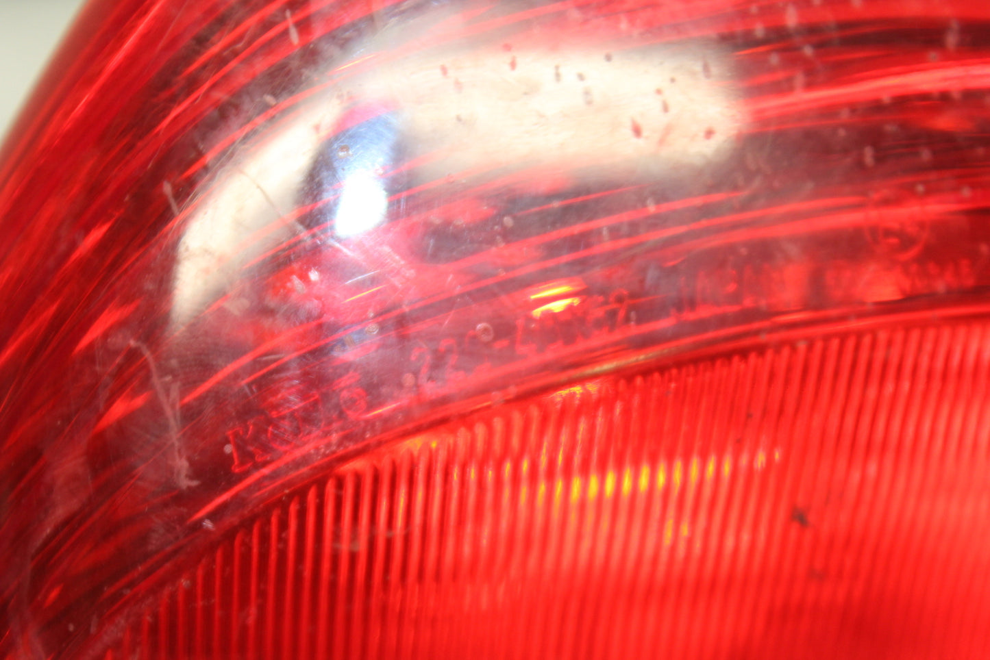 03 KAWASAKI ZX12R  REAR TAIL TAILLIGHT BACK BRAKE LIGHT BB472