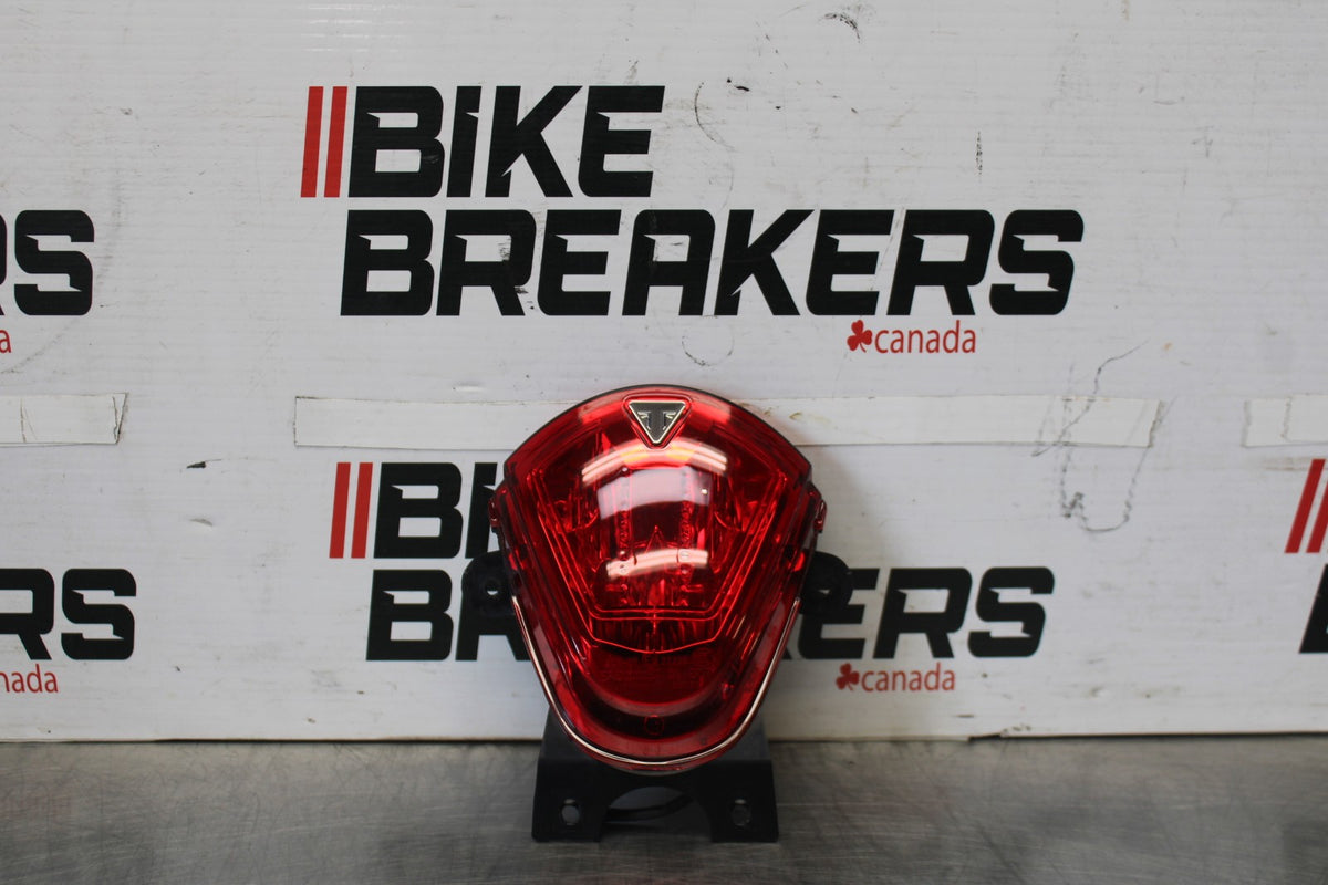24-26 TRIUMPH DAYTONA 660 REAR TAIL TAILLIGHT BACK BRAKE LIGHT BB01