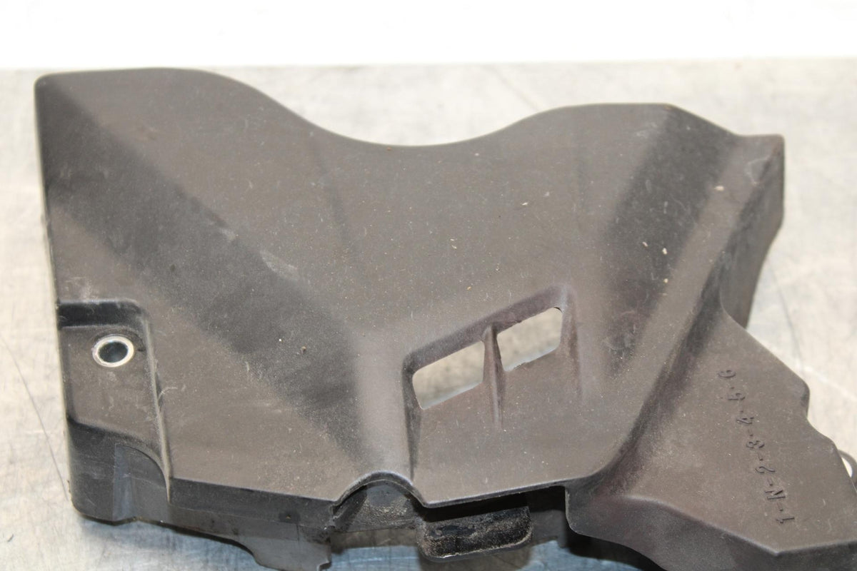 19-21 YAMAHA YZF R3 ENGINE SPROCKET COVER BB588