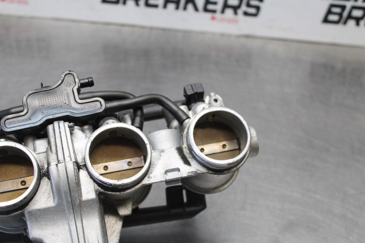 17-20 BMW S1000R FUEL INJECTORS / THROTTLE BODIES BB909