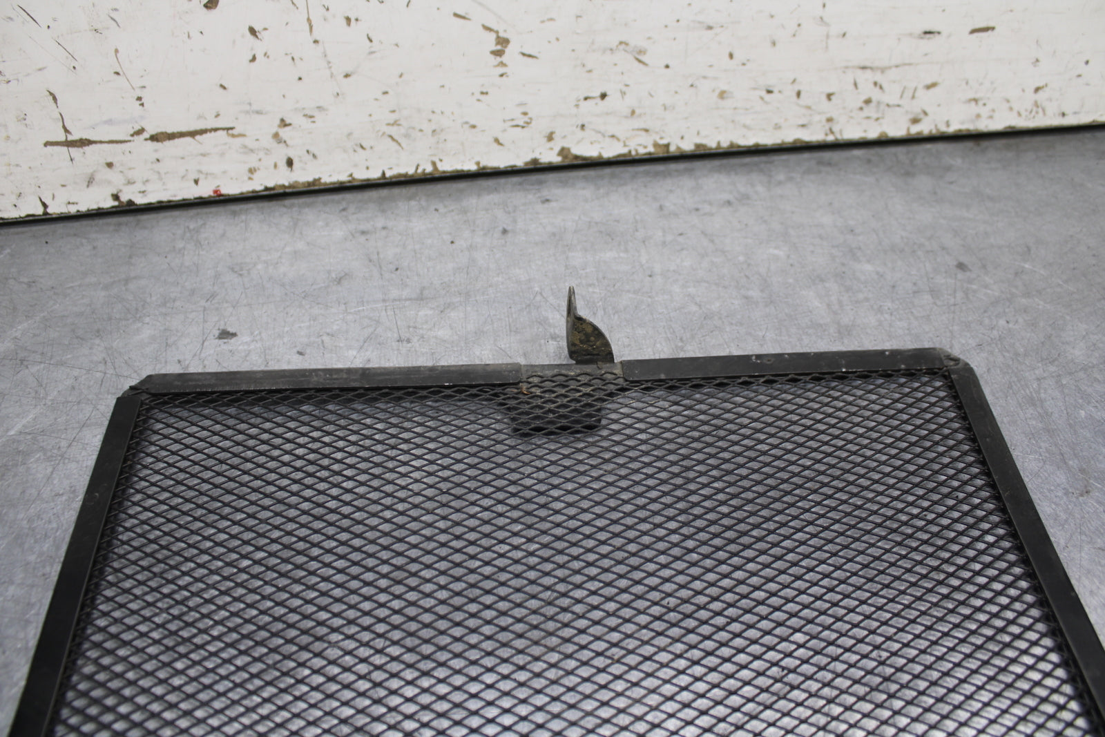 12-13 KAWASAKI Z1000 ENGINE RADIATOR RADIATER COVER GUARD  BB743