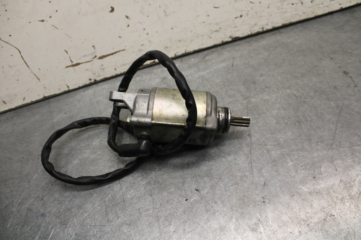 05-06 SUZUKI GSXR1000 ENGINE STARTING STARTER MOTOR -DC 12V 31100-40F00 BB677